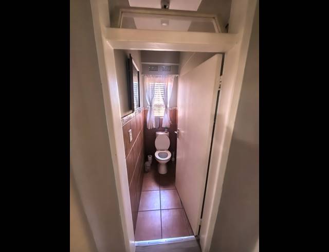 2 BEDROOM APARTMENT FOR SALE IN CYRILDENE